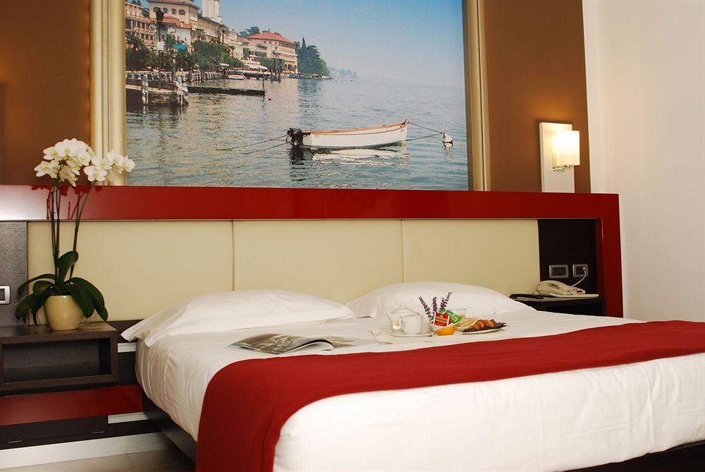 Kairos Garda Hotel Castelnuovo del Garda Ngoại thất bức ảnh
