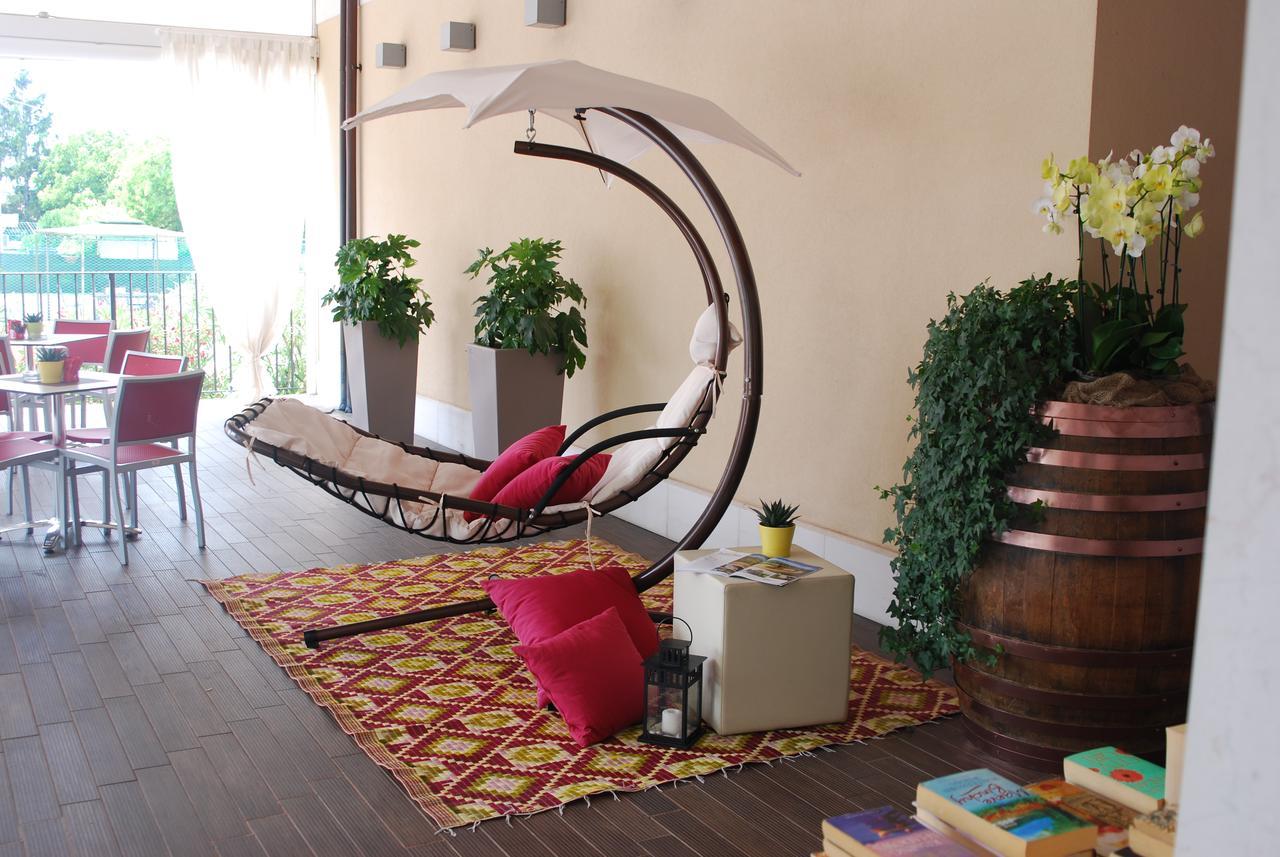 Kairos Garda Hotel Castelnuovo del Garda Ngoại thất bức ảnh