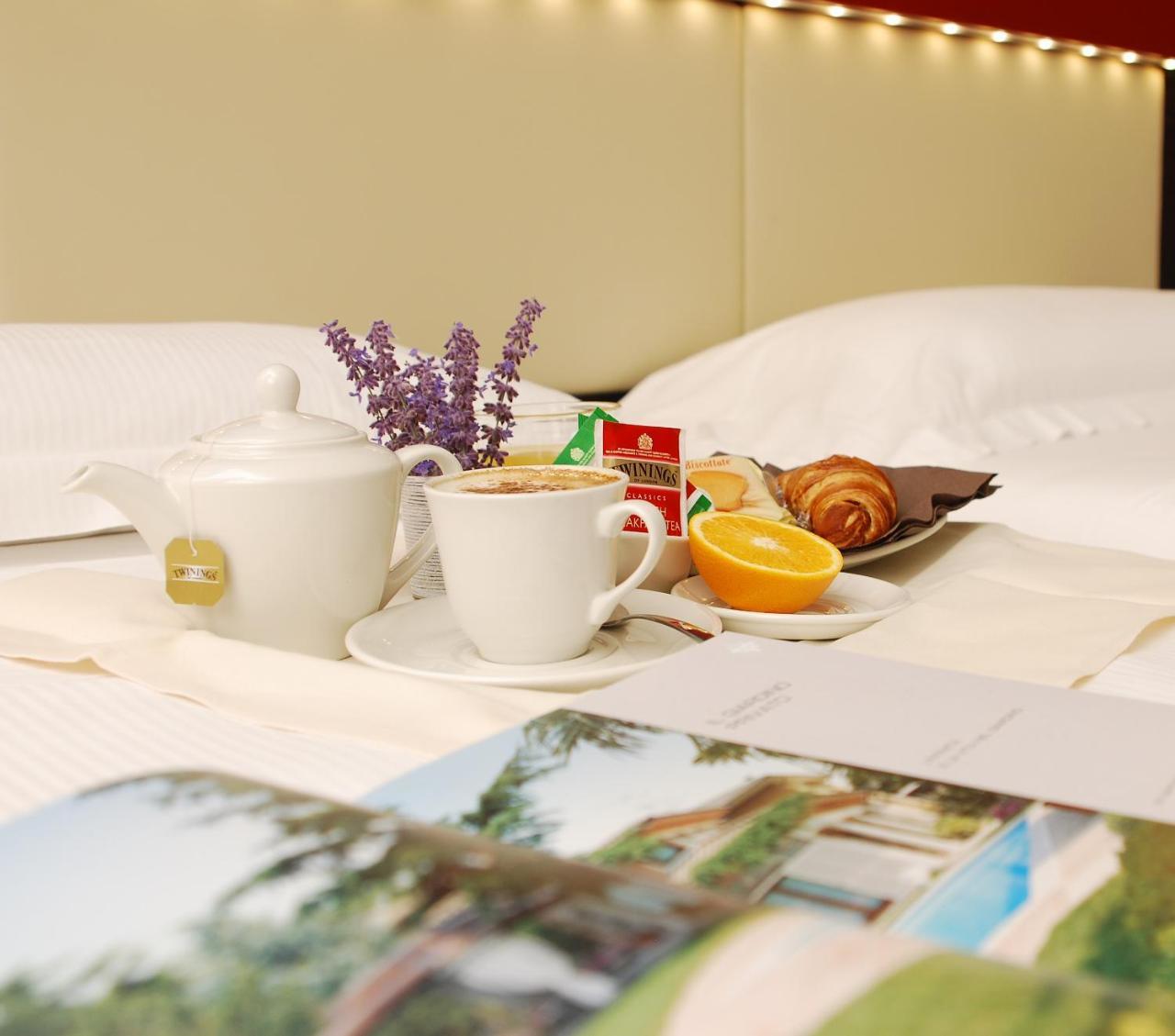 Kairos Garda Hotel Castelnuovo del Garda Ngoại thất bức ảnh
